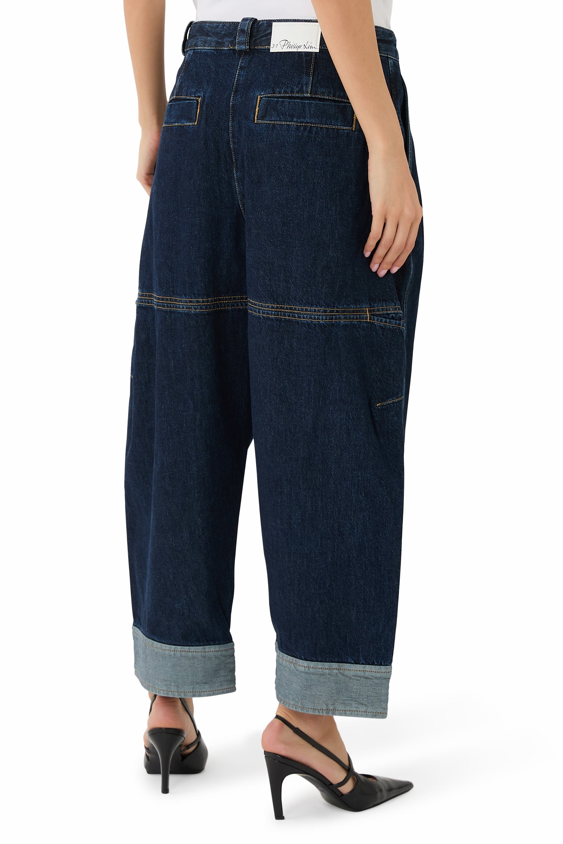 Curved Wide Leg Cropped Jeans