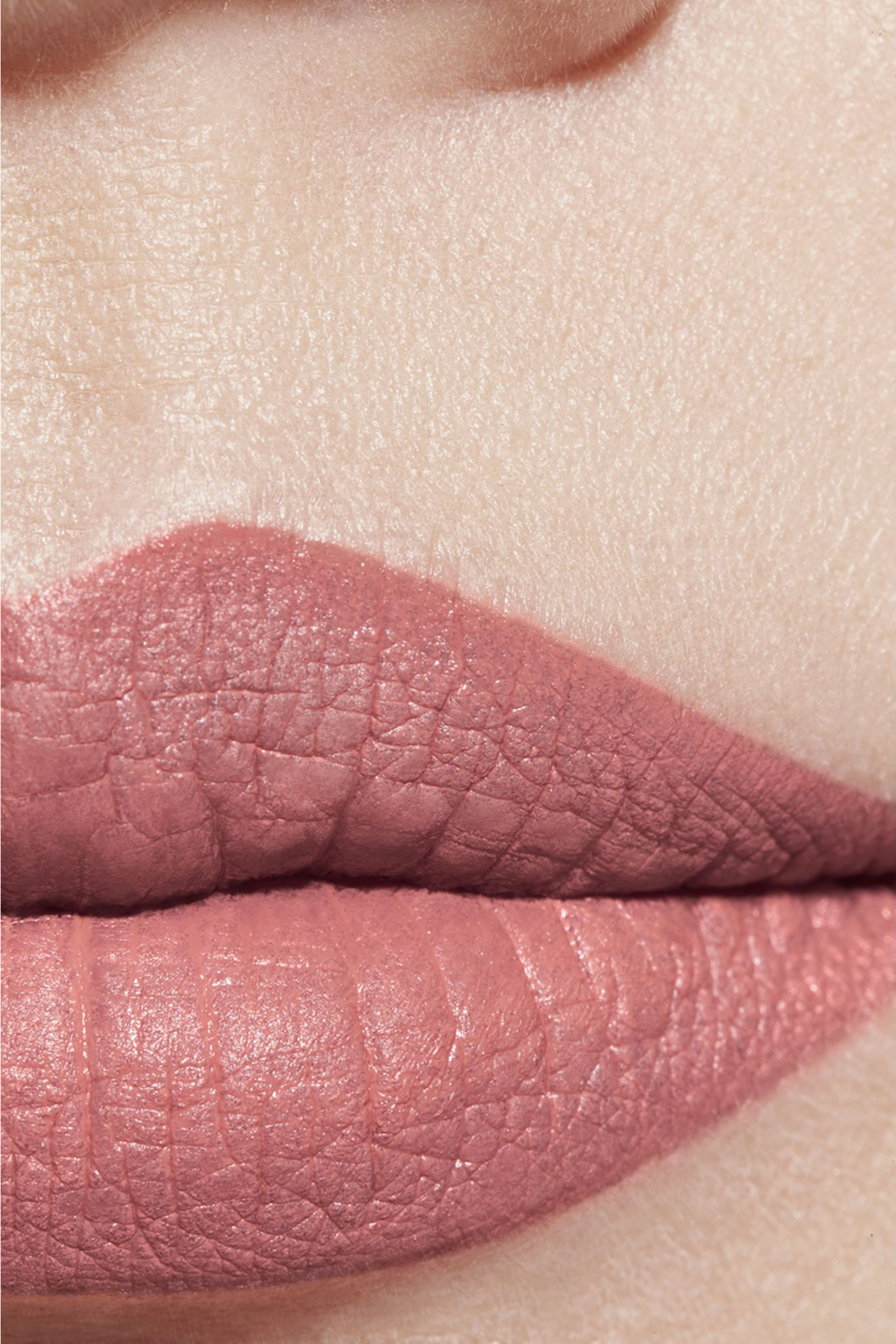 Rouge Allure Velvet Luminous Matte Lip Colour