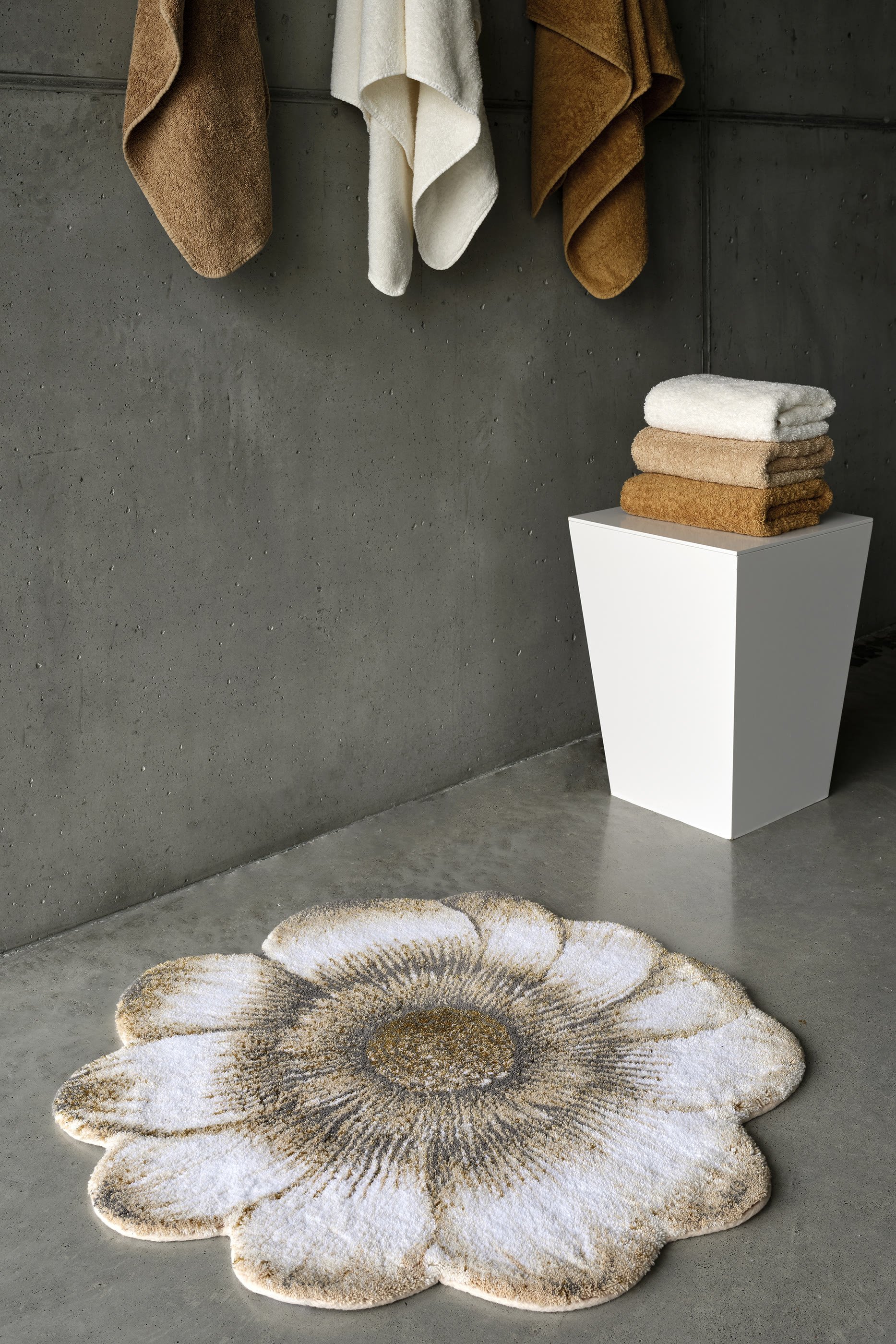 Magnolia Bath Mat