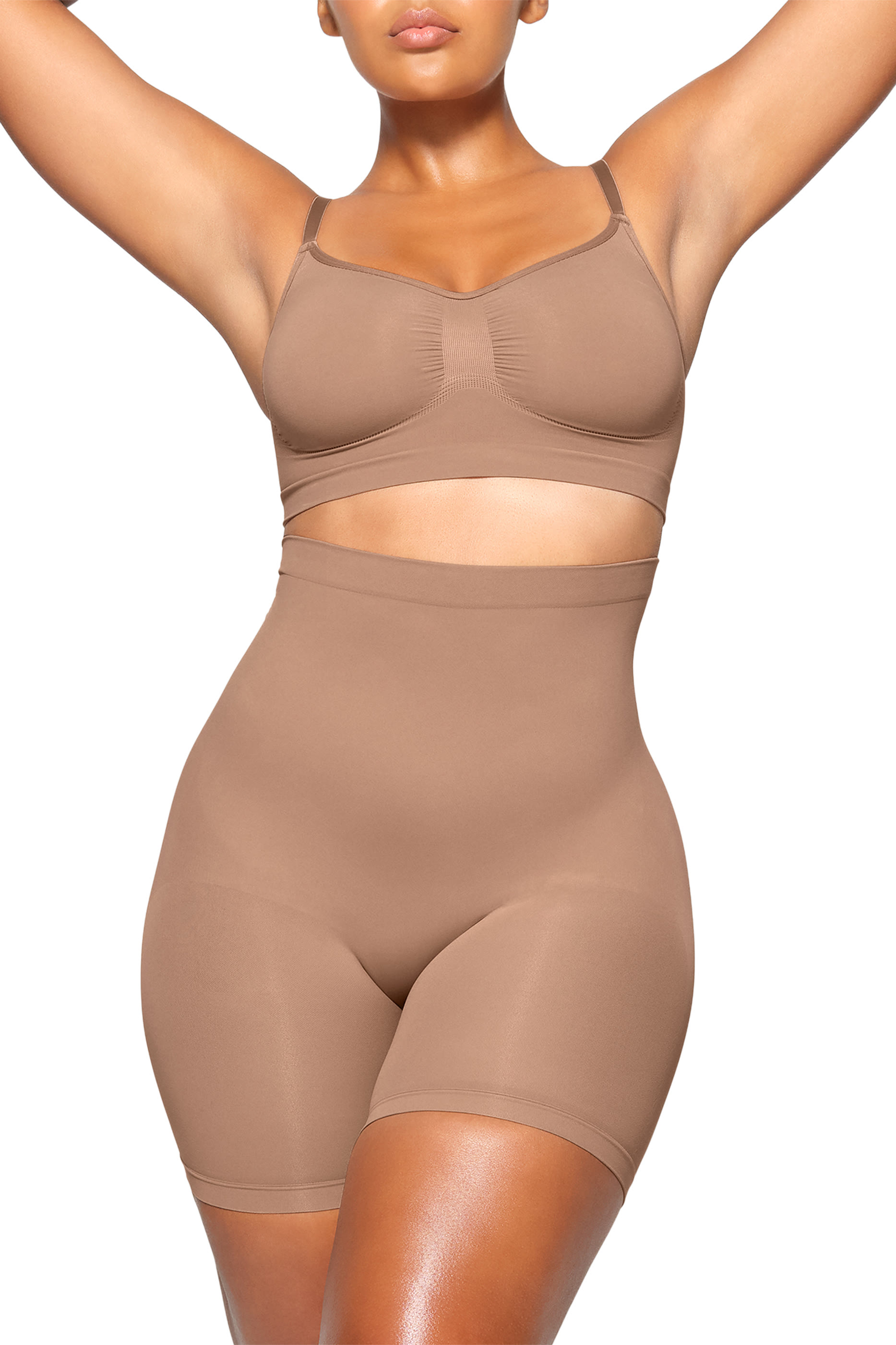  Seamless Sculpt  Mid-Thigh Shorts