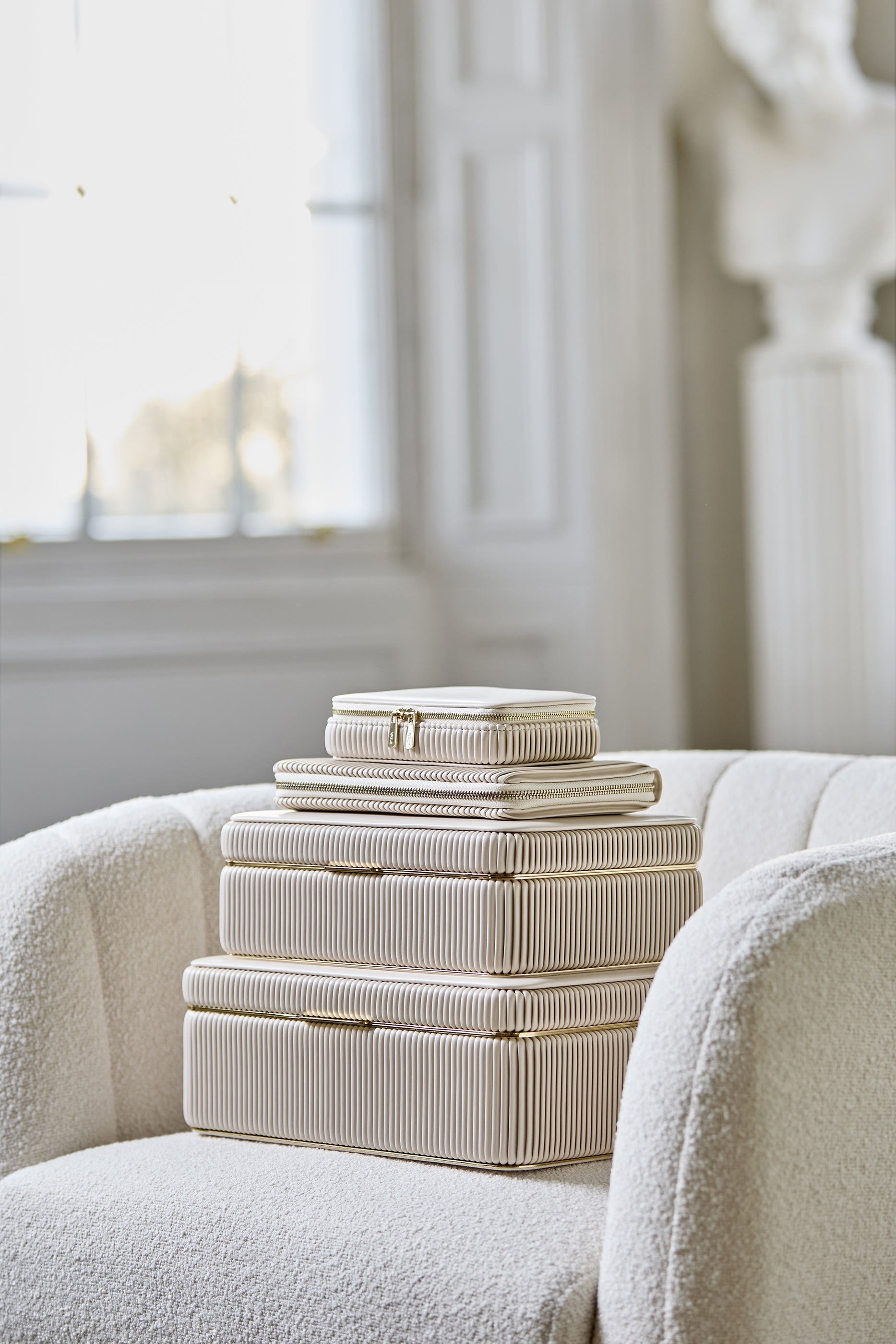 Bella Medium Jewellery Box