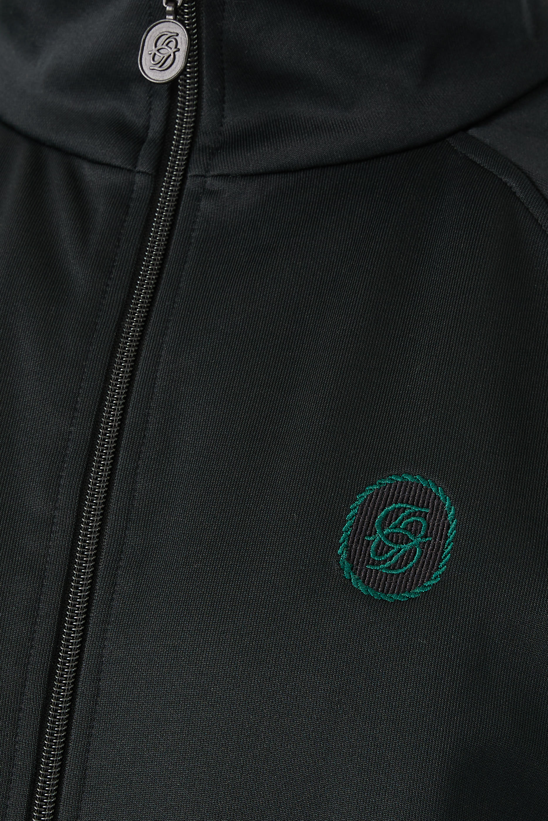 La Veste Surv&ecirc;tement