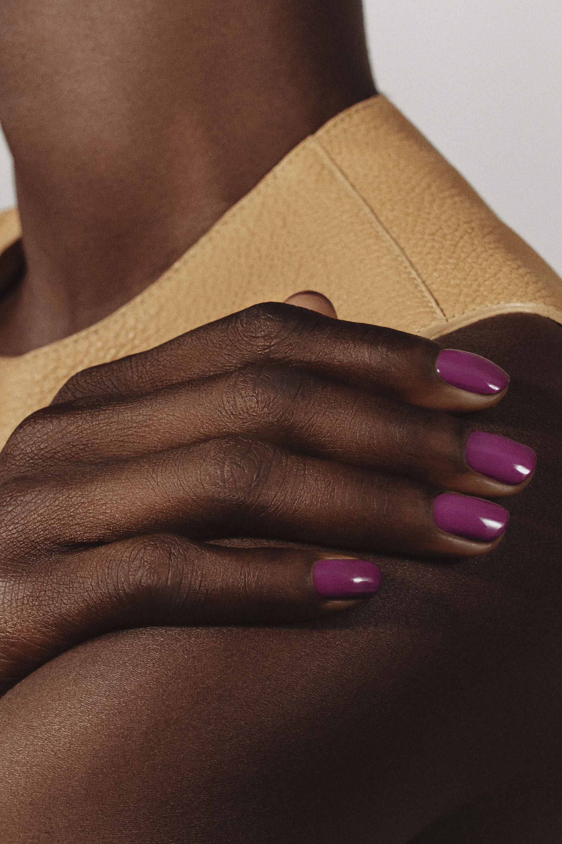 Les Mains H Nail Polish