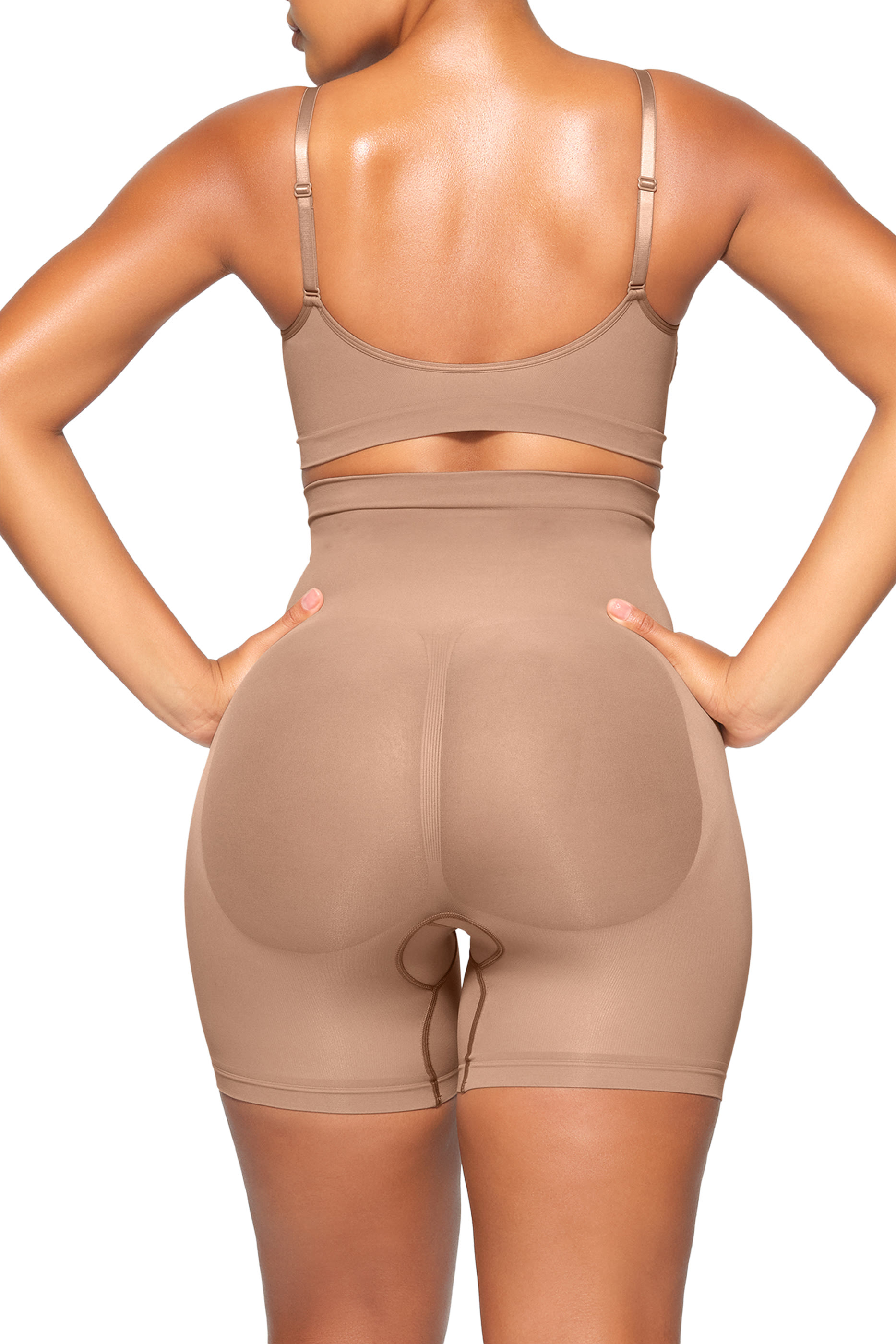  Seamless Sculpt  Mid-Thigh Shorts
