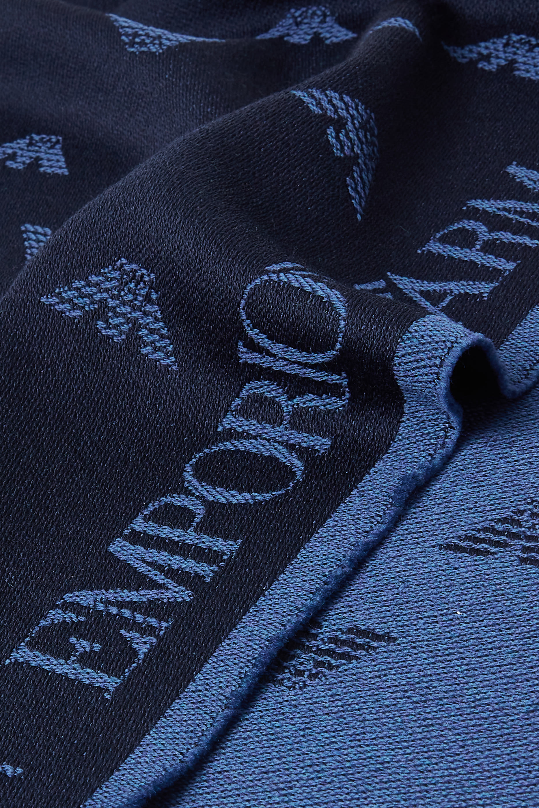 EA Macro Logo Wool Scarf