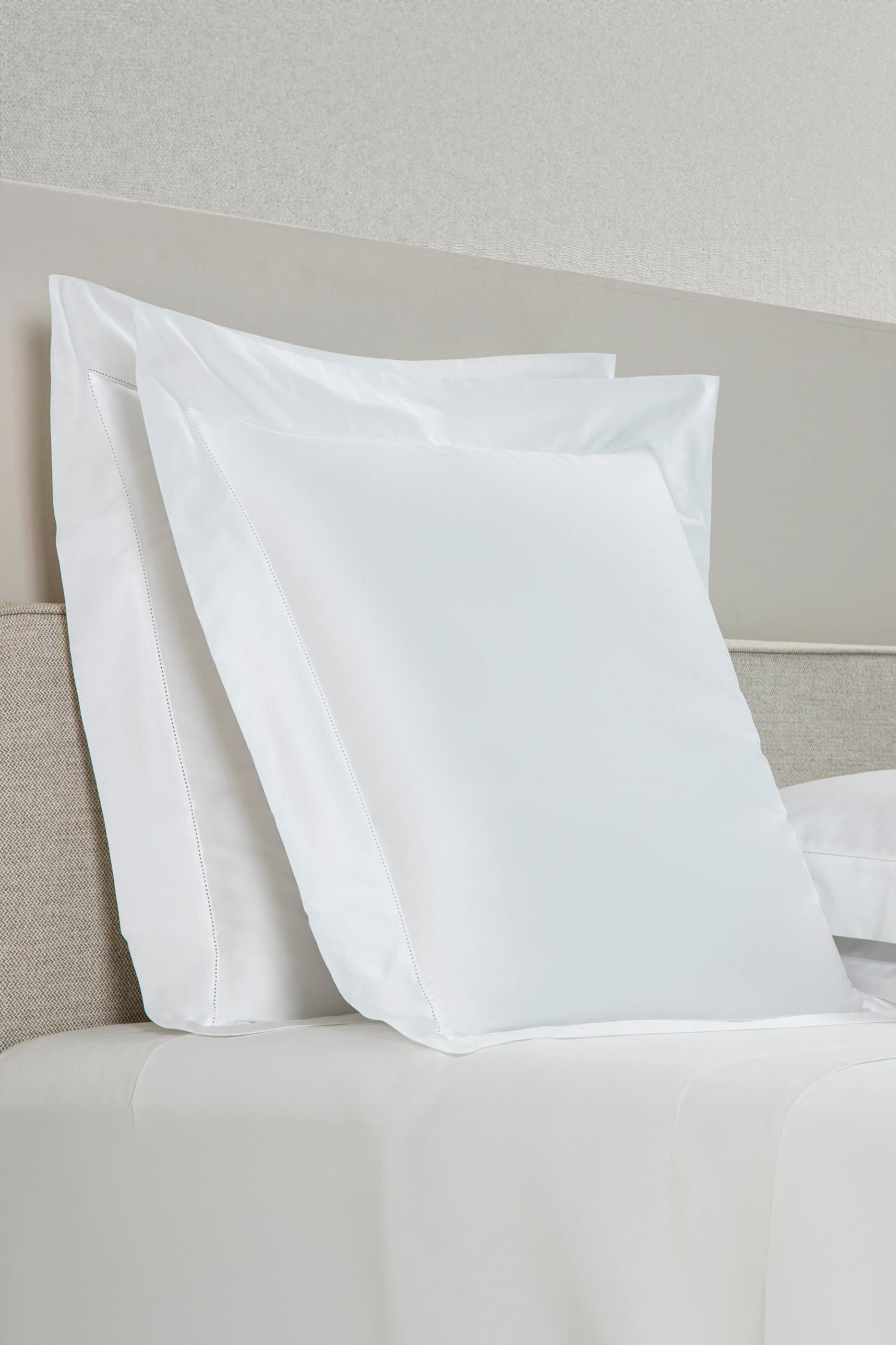 Single Ajour Pillow Sham