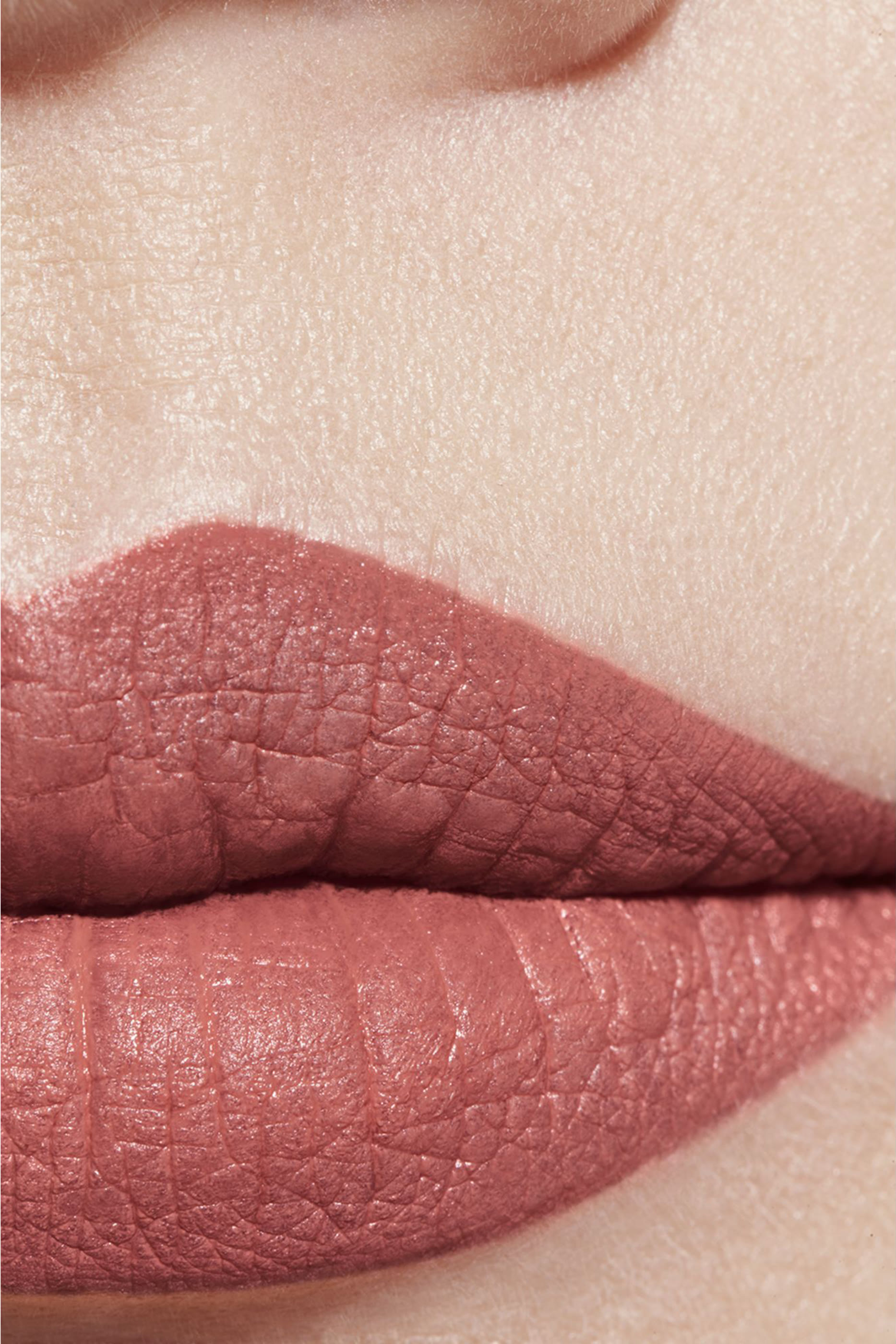 Rouge Allure Velvet Luminous Matte Lip Colour