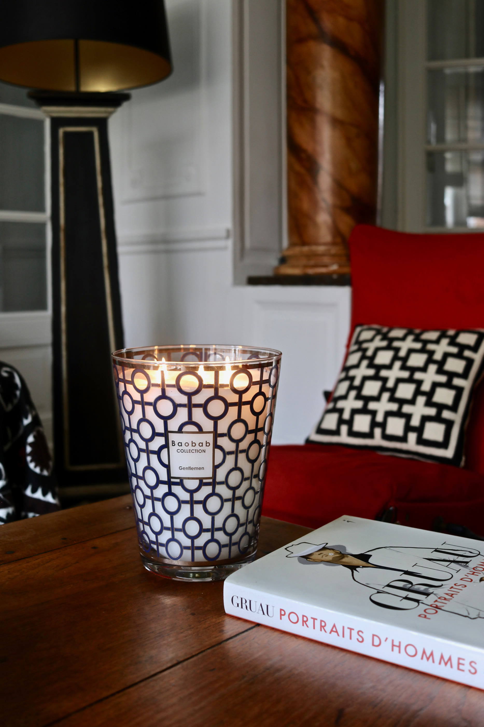 Max 10 Gentlemen Candle