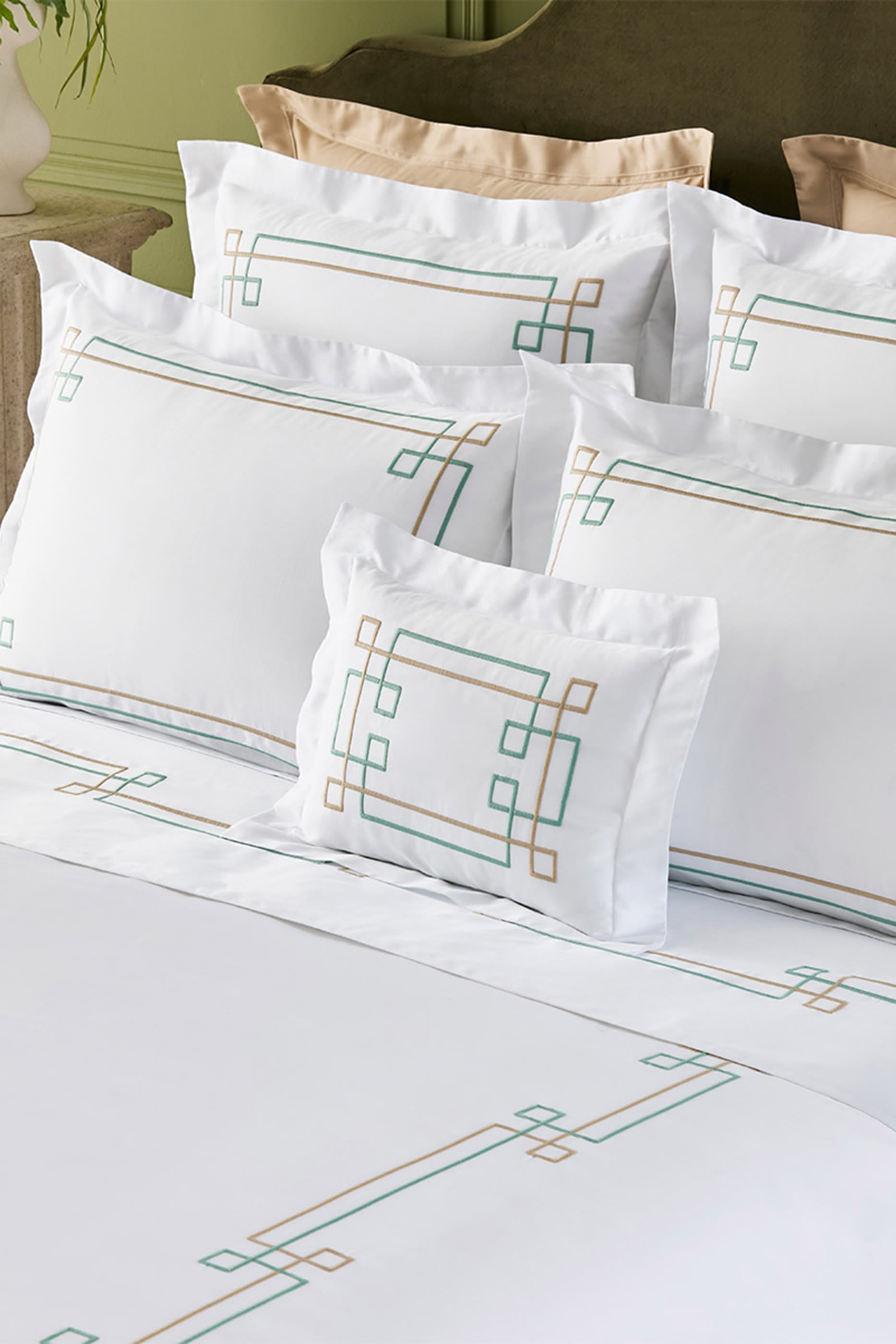 Villa Pillowcase
