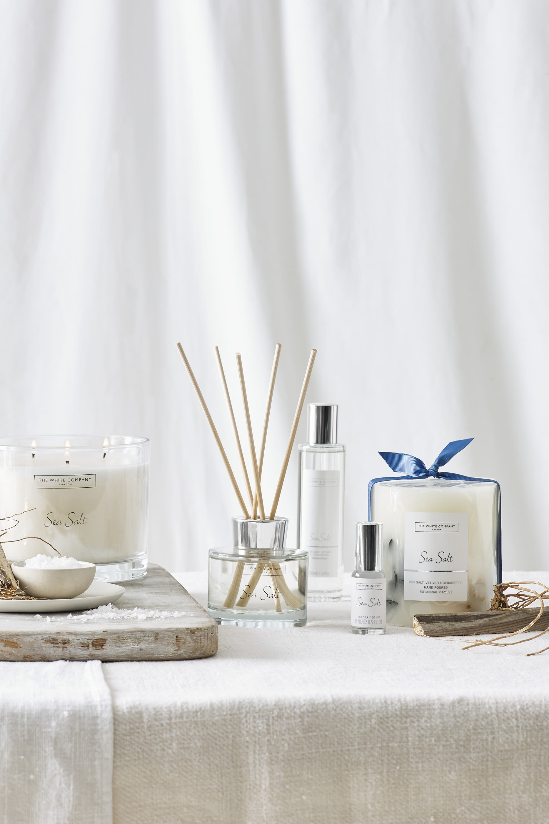 Sea Salt Botanical Medium Candle